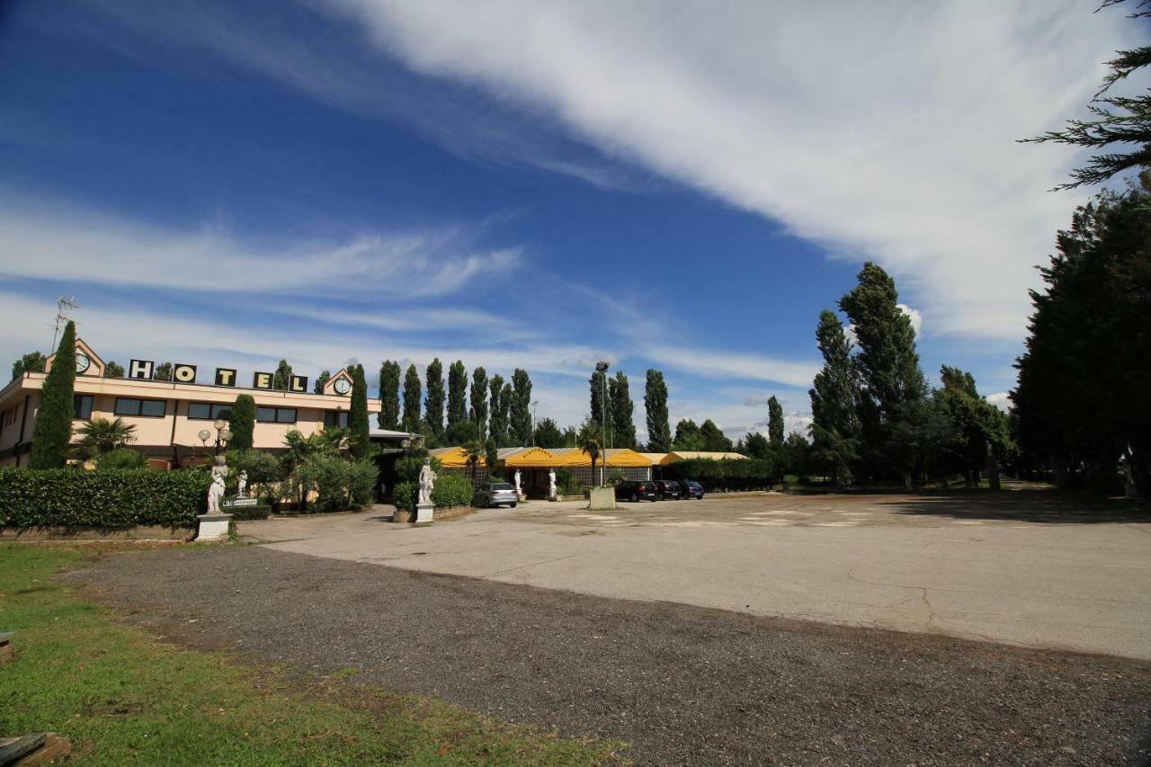 Hotel I Laghetti Polesella Exterior foto